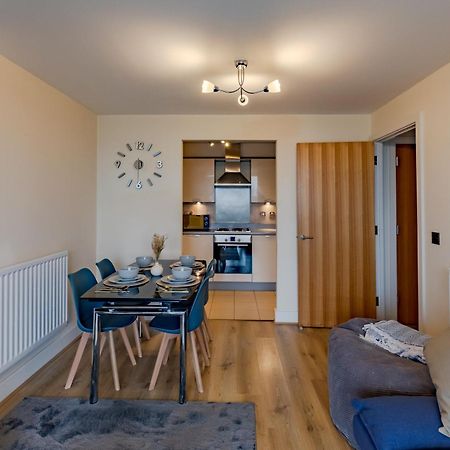Casa Maroon I Comfy I Quiet I Home Away From Home Birmingham Dış mekan fotoğraf