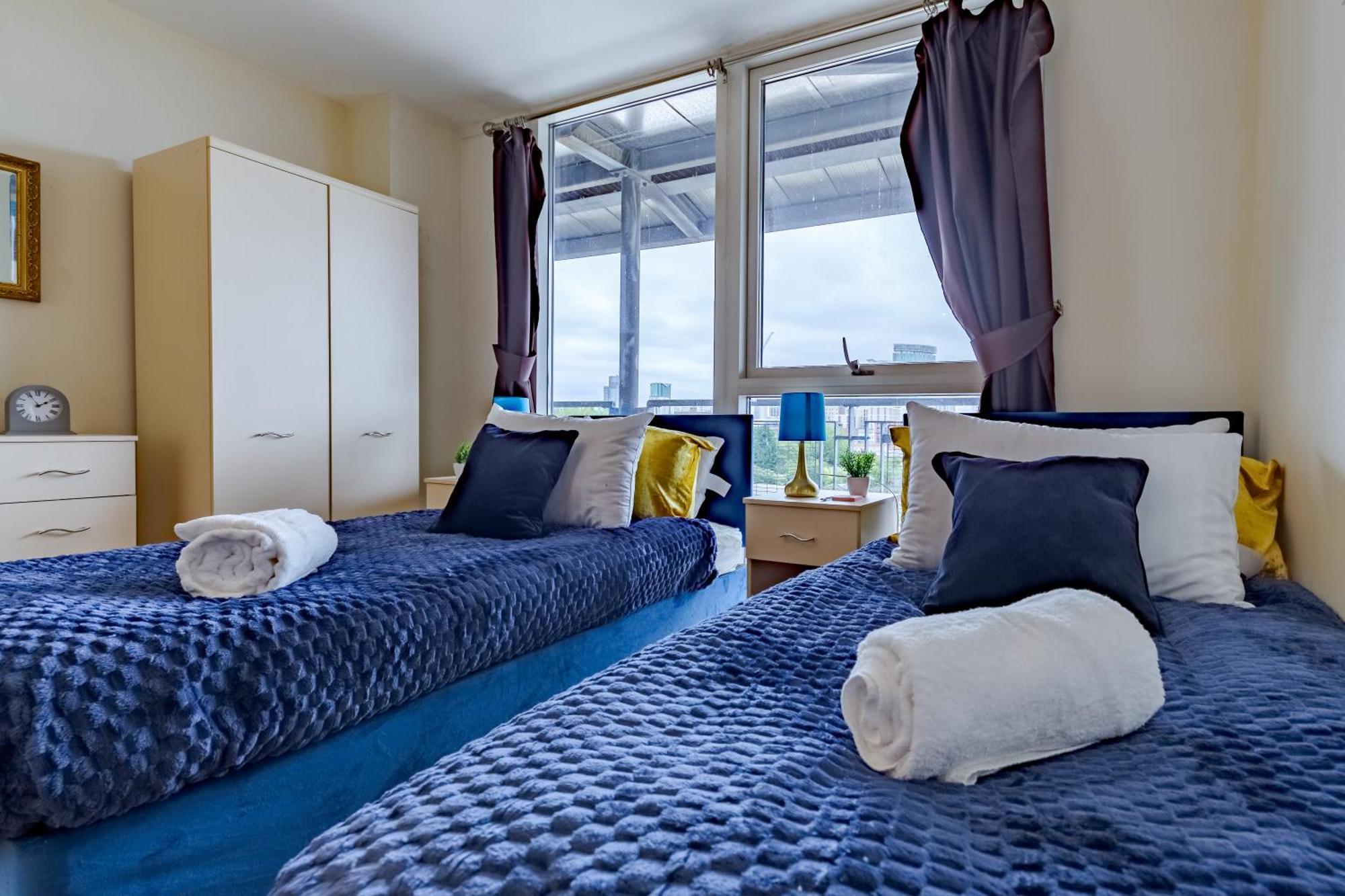 Casa Maroon I Comfy I Quiet I Home Away From Home Birmingham Dış mekan fotoğraf