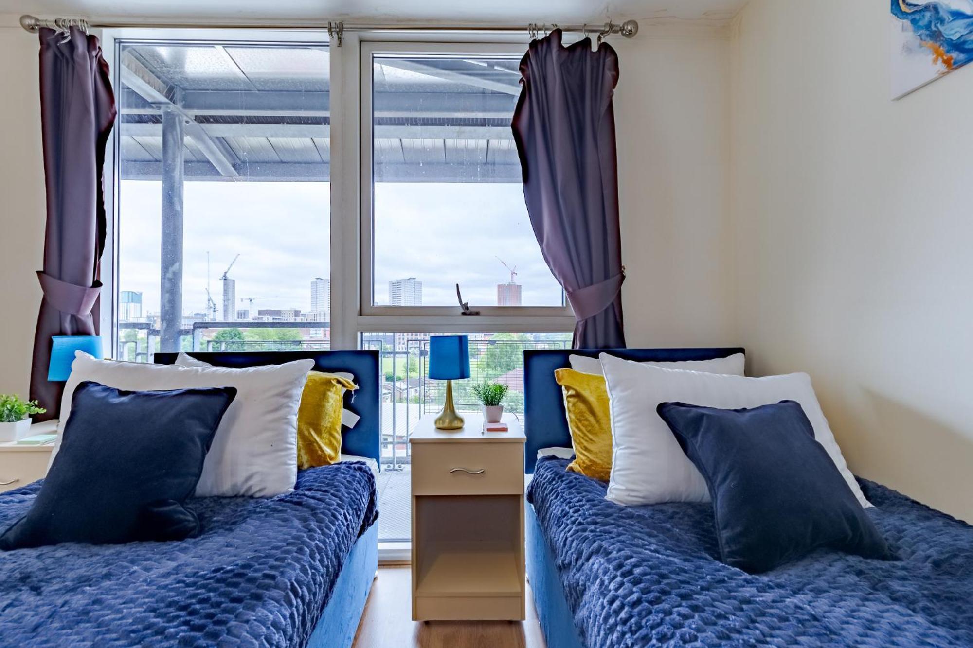 Casa Maroon I Comfy I Quiet I Home Away From Home Birmingham Dış mekan fotoğraf